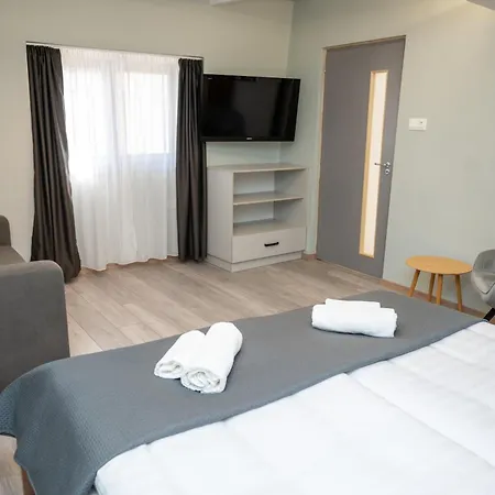 Tuenderkert Гостевой дом Дьюла