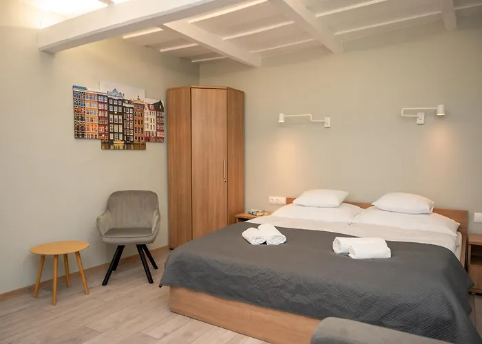 בית הארחה Tuenderkert גיולה